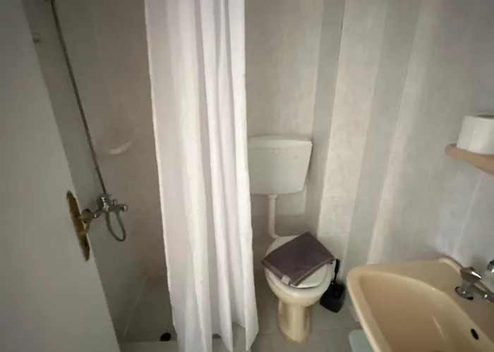 Guest house Pansion Angela 3*