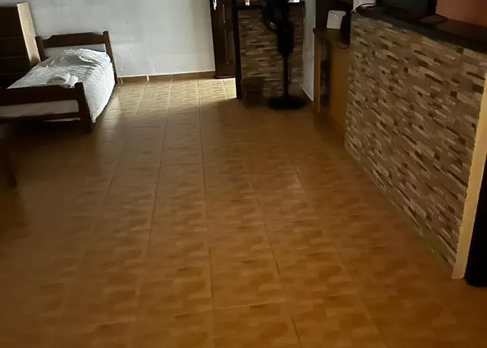 Pansion Angela 3* Skiathos Town