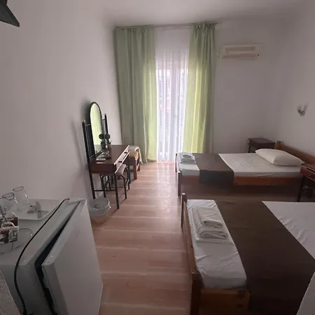 Pansion Angela 2* Skiathos