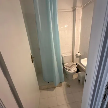 Pansion Angela ゲストハウス 3*