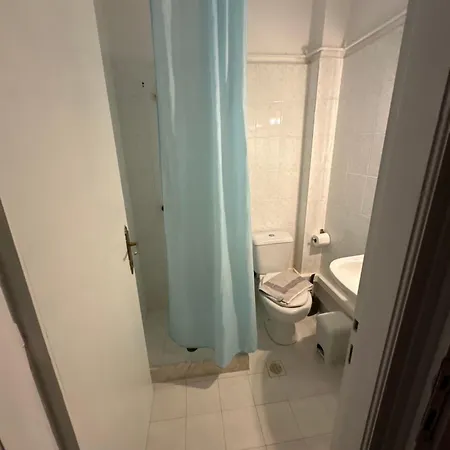 ゲストハウス Pansion Angela 3*