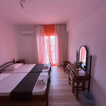 Pansion Angela ゲストハウス